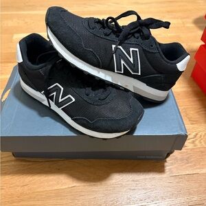 New Balance Kids Sneakers in Black and White